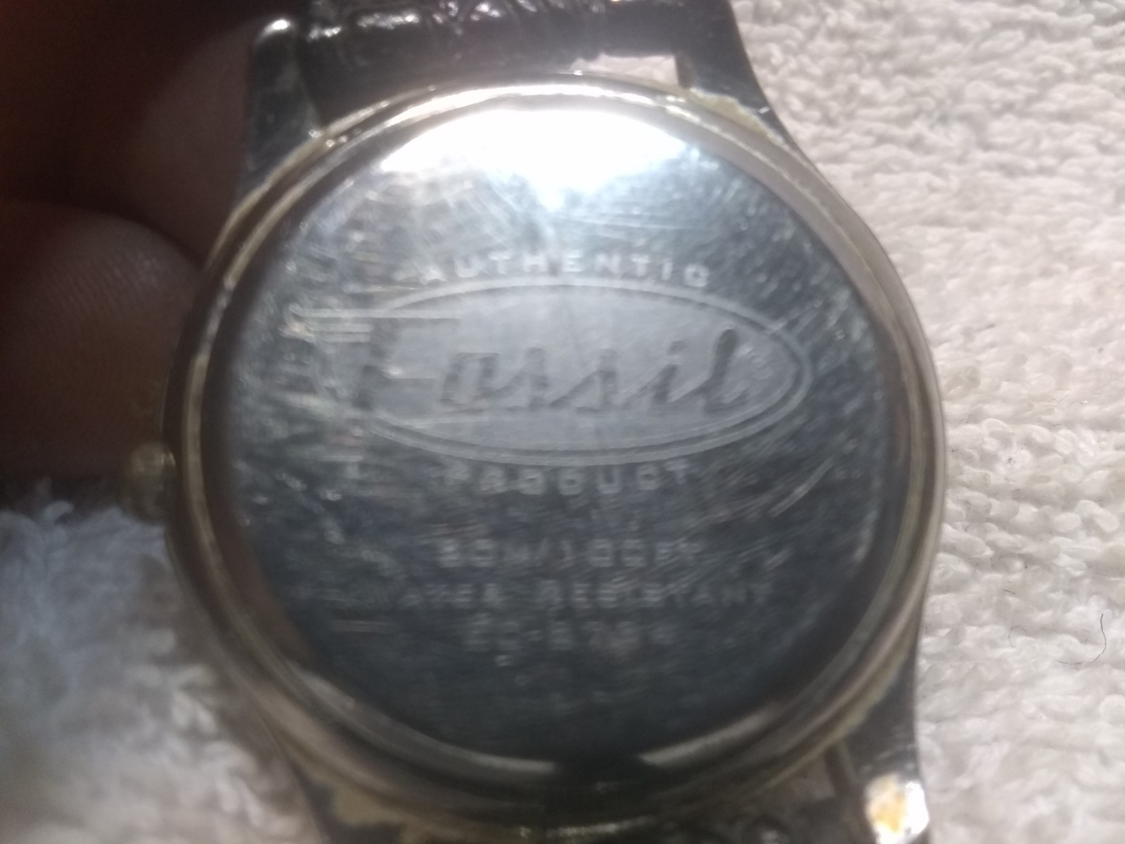 Fossil Authentic EC-8734 Quartz Watch White Dial Black Leather New Bat Works !!!
