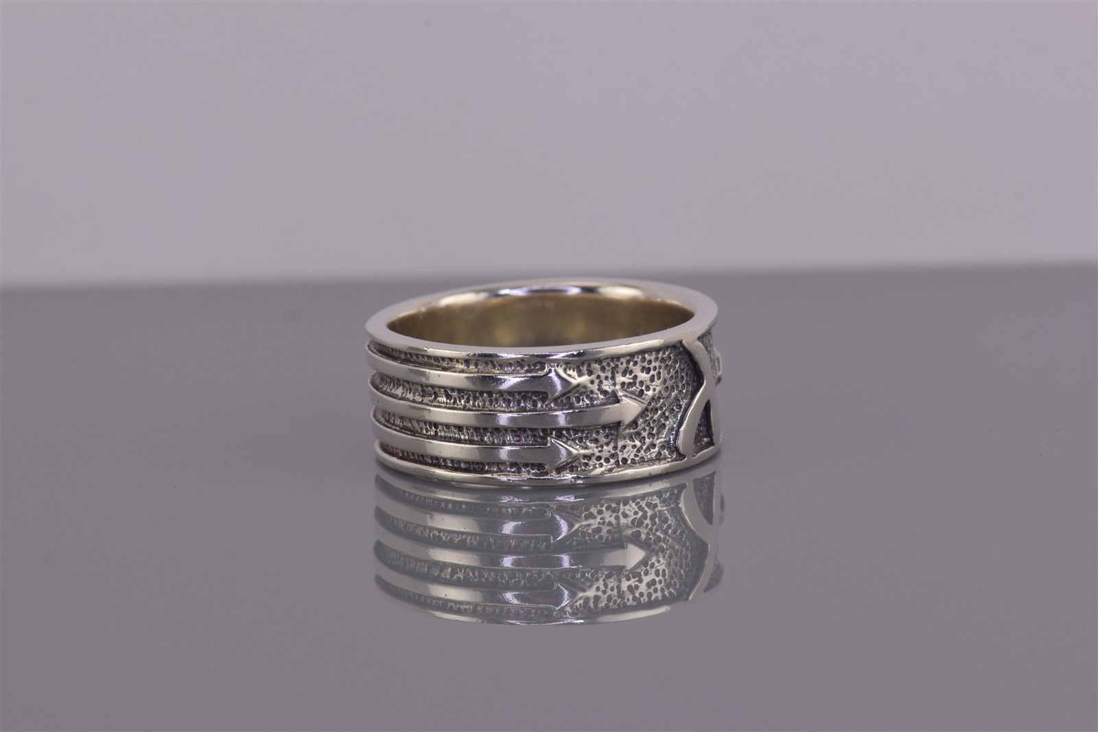 Peter Stone Sterling Silver 9mm Arrows Petroglyph Textured Band Ring 925 Sz: 9