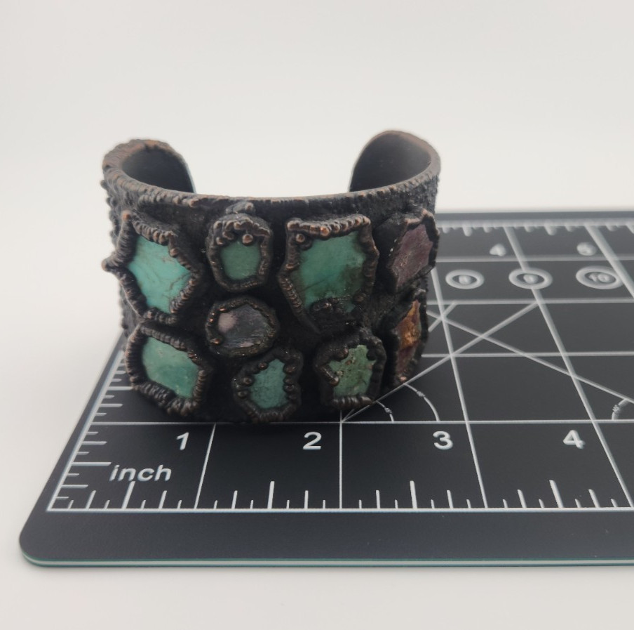 Vintage BELL TRADING Copper Cuff Bracelet USA Pre 1960s 10 Turquoise pieces