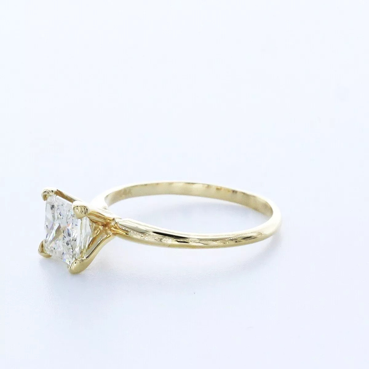 Solitaire Engagement Ring 14K Gold 1.60 Carat Princess Lab-Grown Diamond H SI2
