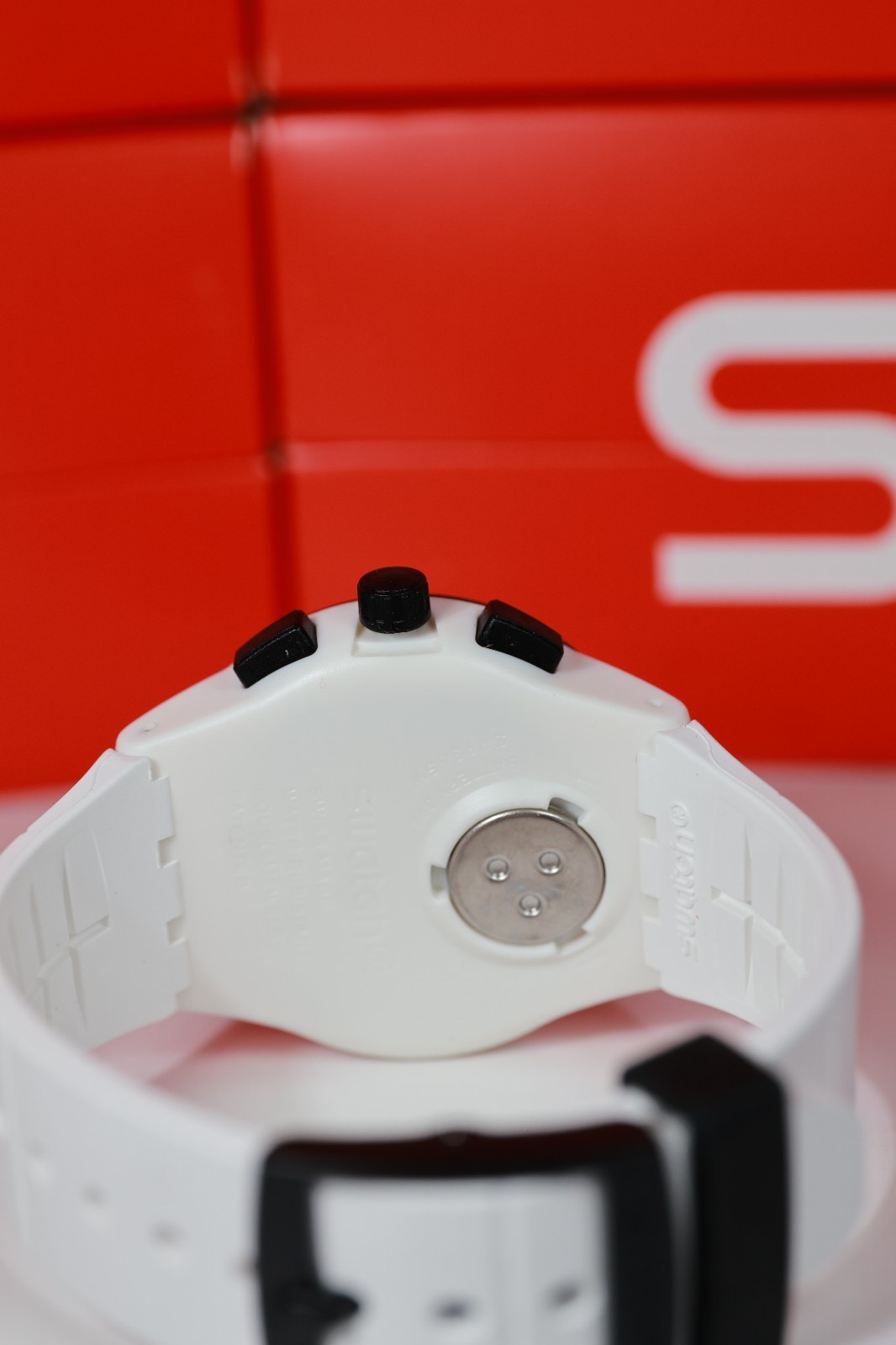 New Swiss Limited Swatch White Blades Chrono Silicone Date Watch 42mm SUSW405