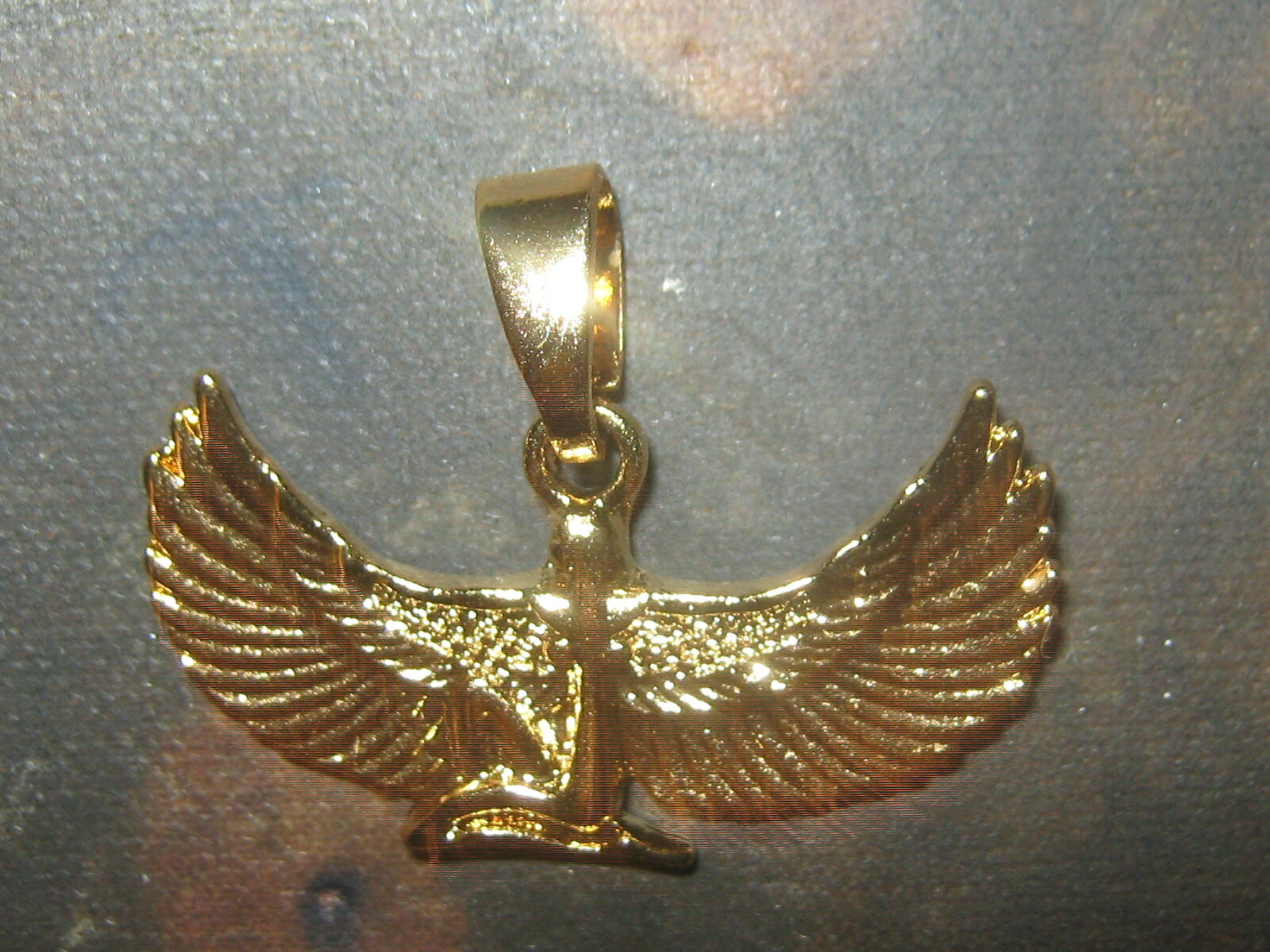 New 30mm Shiny Gold Brass Egypt Egyptian Winged Isis Pendant Charm Necklace