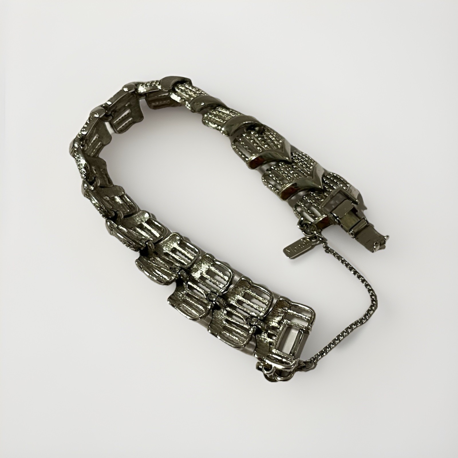Vintage Monet Hinged Link Bracelet With Fold Over Clasp And Safety Chain Silver