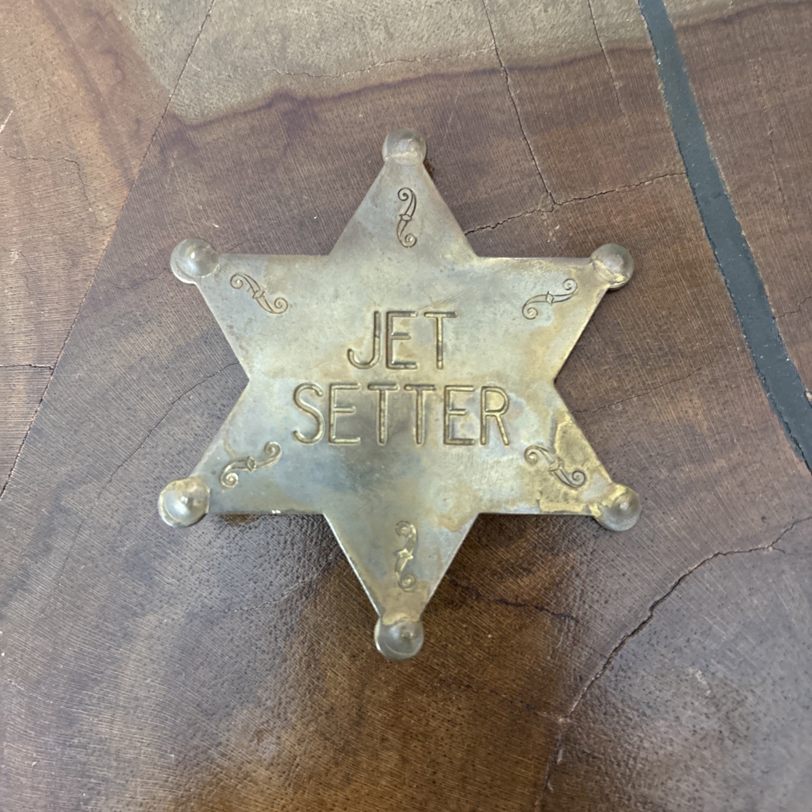 1970s Lowell Sigmund Brass Star Jet Setter Pin Designer