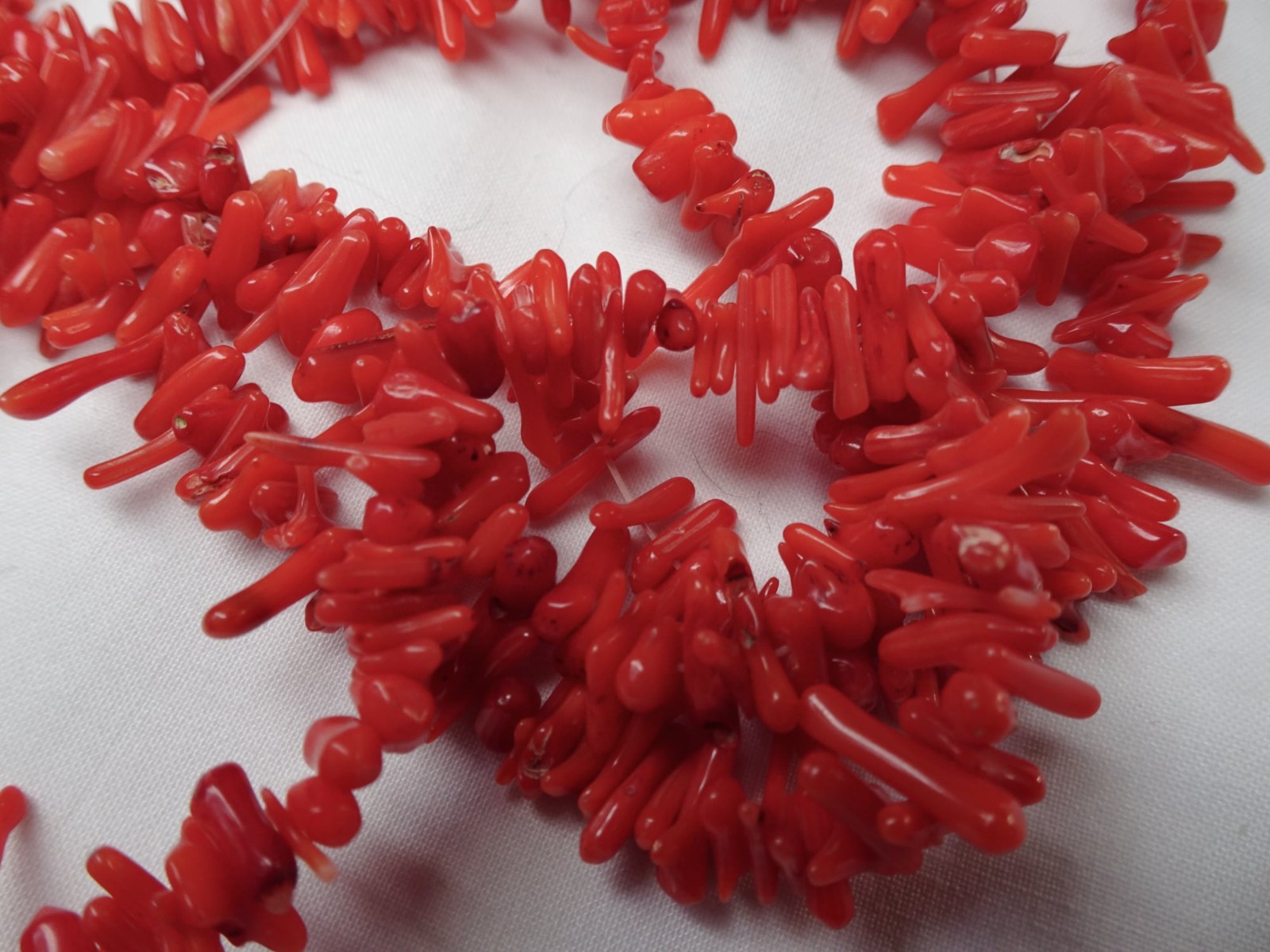 TWO 15 1/2″ Strands Small Red Coral Branch 5-12mm Long Beads CD A87 DNG
