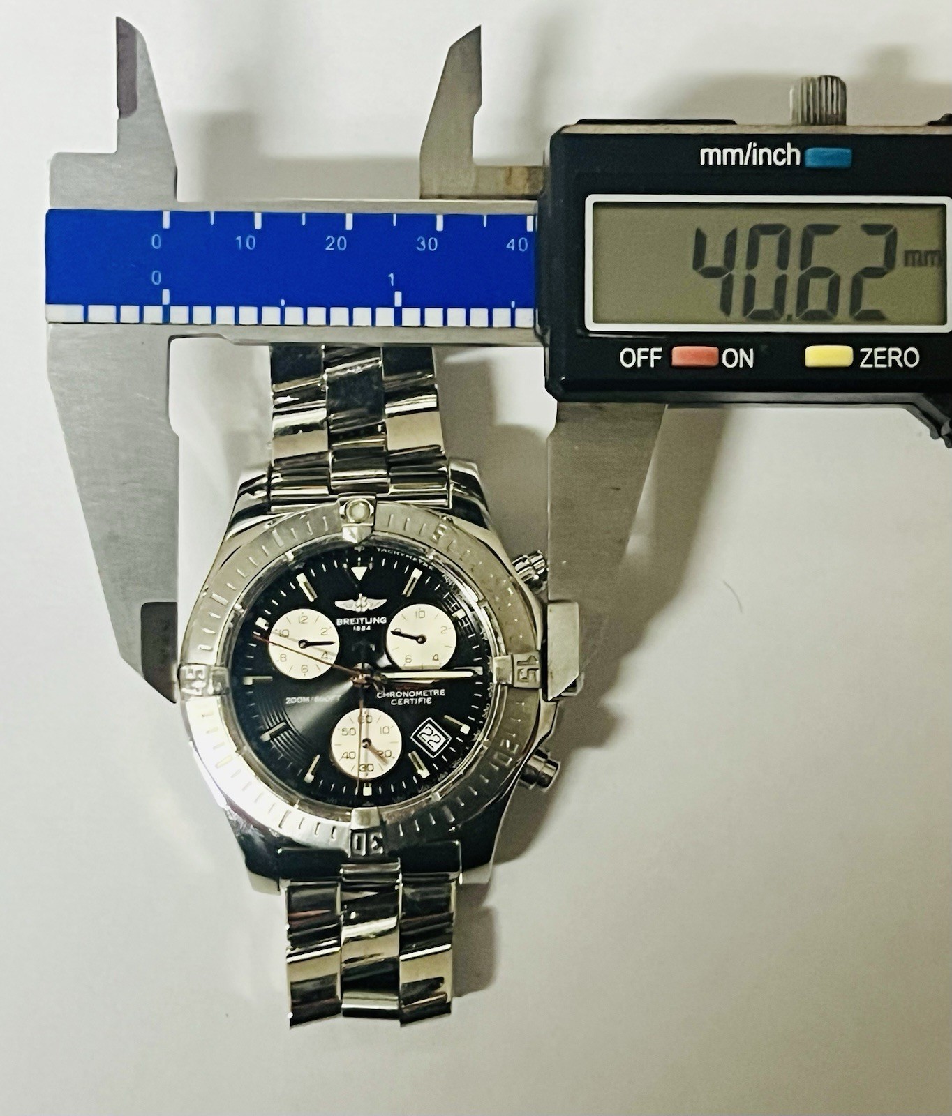 Breitling Colt A73380 Quartz Movement SS Chronograph Black Dial Watch 40mm