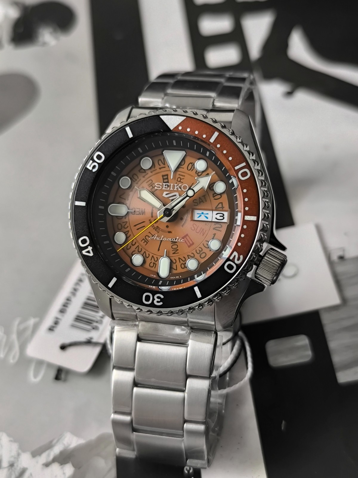 Seiko 5 Sports Asia SRPJ47K1 TIME SONAR Orange (w/box*) Priority Mail!