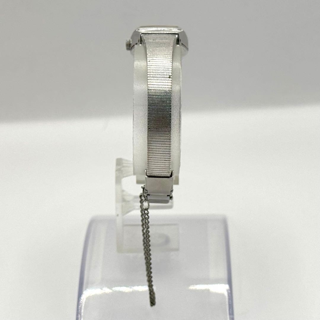 Excellent condition working item CITIZEN quartz new battery silver square bracel