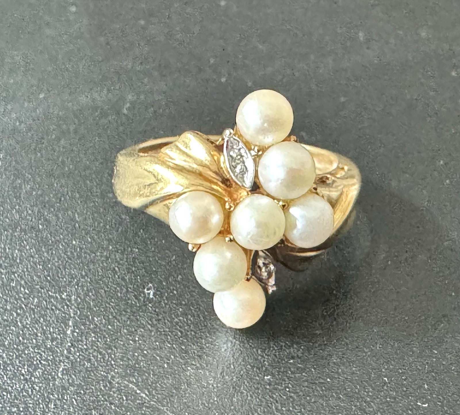 10K Yellow Gold Stamped, Hallmarked, Seed Pearls/Diamonds, 3.4 grams, Women’s Cl