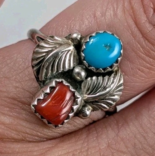 Vintage Roger Skeet 925 Sterling Native American Turquoise Coral Leaf Ring Sz 7″