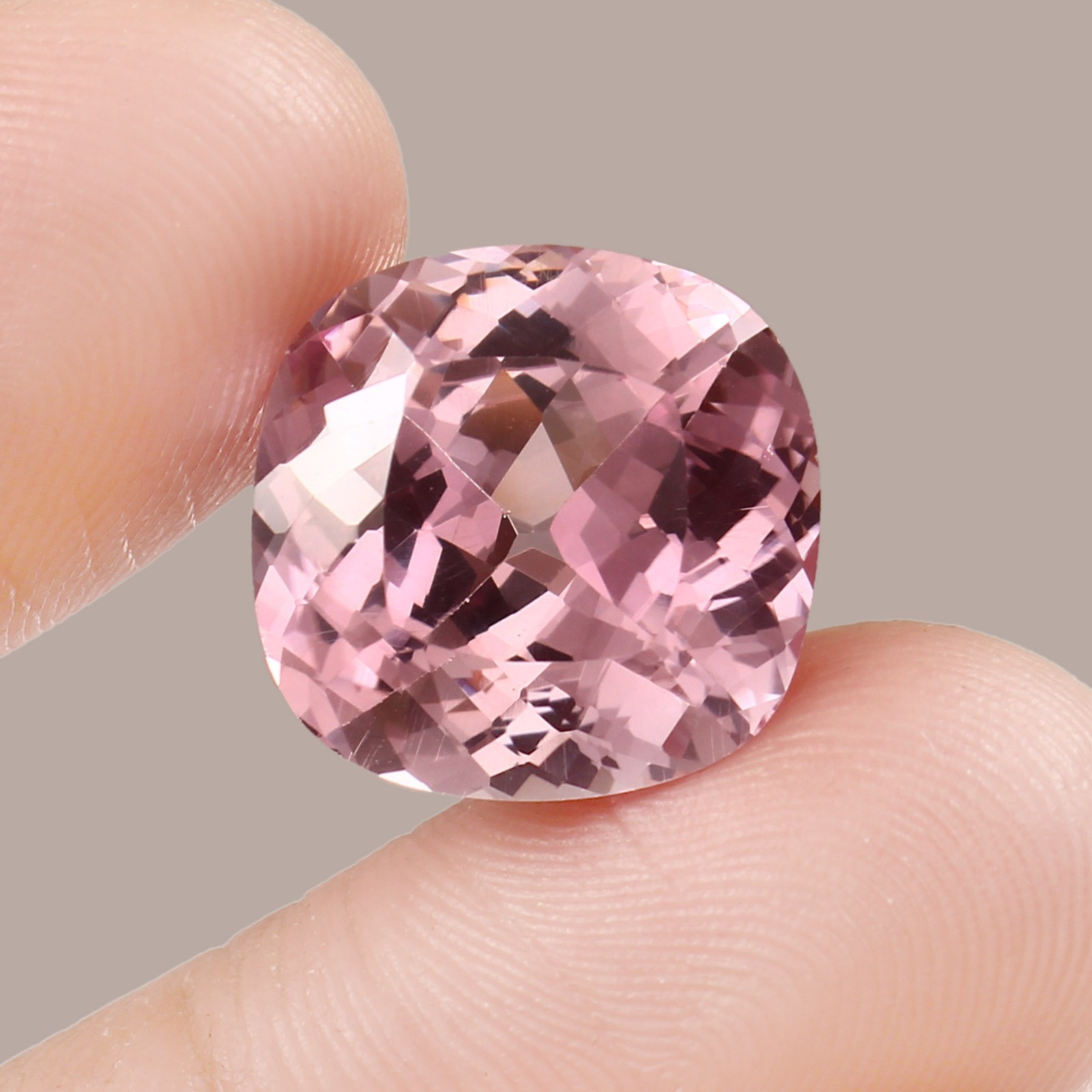 Natural Flawless Ceylon Padparadscha Sapphire Cushion Cut Loose Gemstone 15x15MM