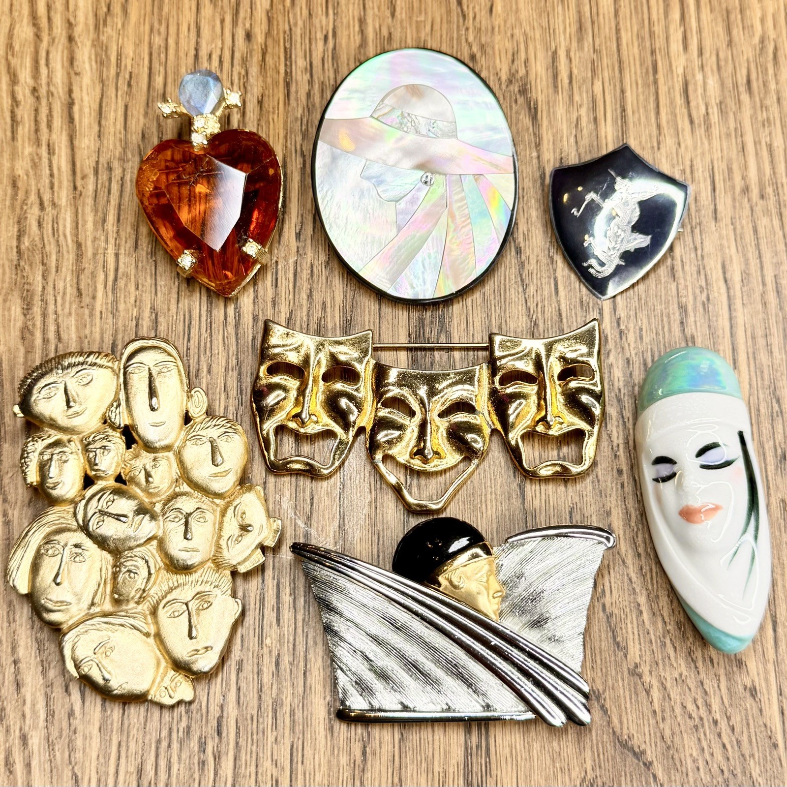 Vintage Estate Sale Brooch & Pin Lot 54 Pieces w/ 1940s Silhouette Jewelry Box