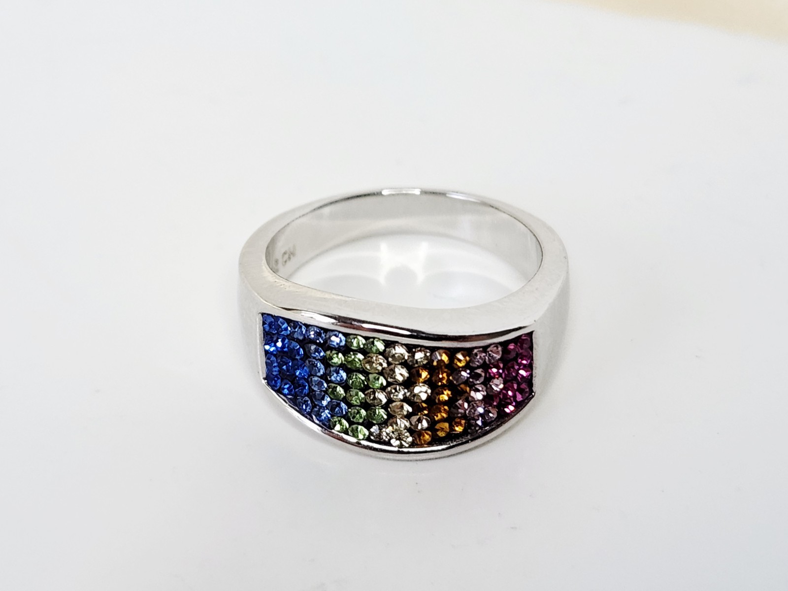 ATI BR CH Rainbow Crystal Silver Tone Wide Band Ladies Ring – Sz 6.75