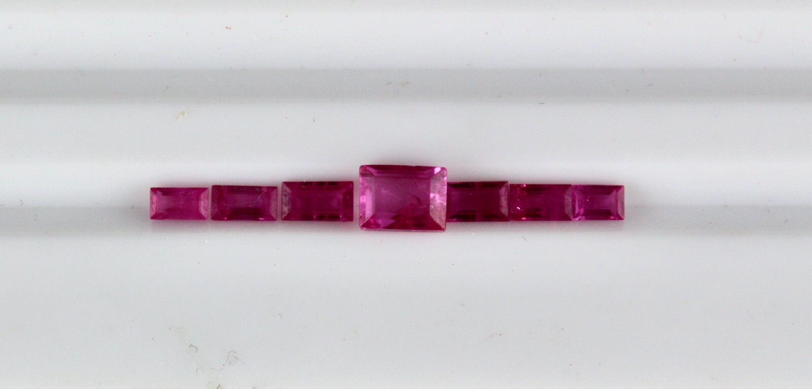 Certified Natural Ruby Baguette 2.96 Ct 7 Pcs Ring Pendant Design