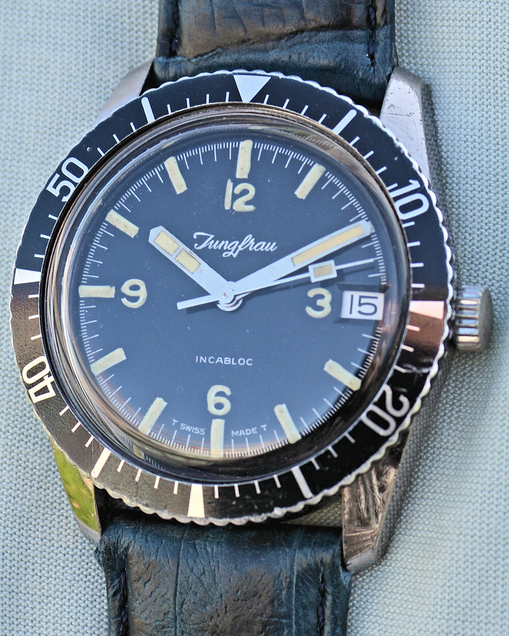 Orologio Jungfrau DIVER SUB 600 feet anni ’70 con ghiera girevole revisionato