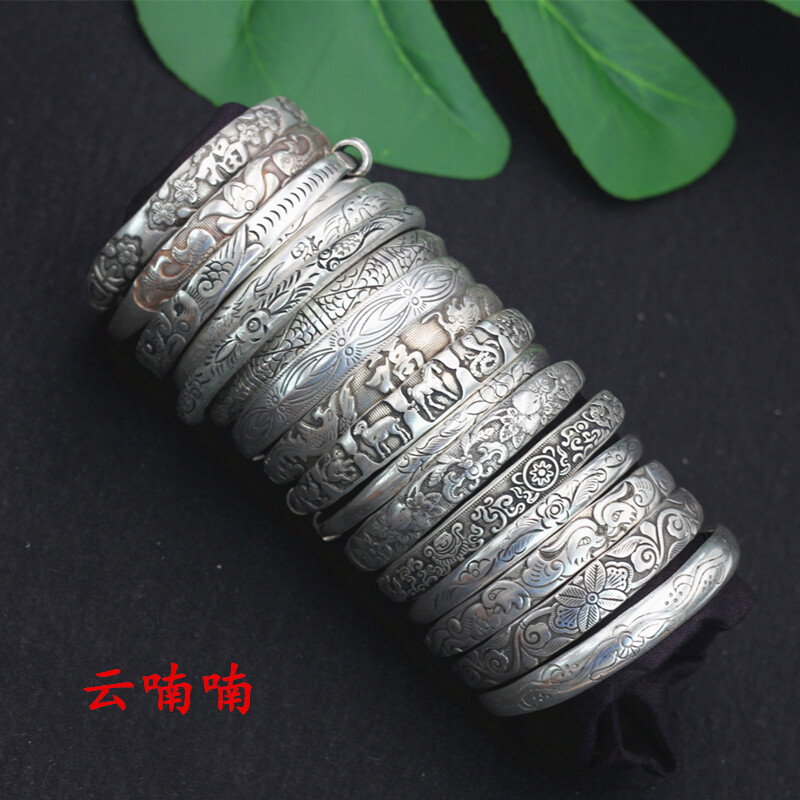 National wind literary retro folk Chinese handmade Miao silver bracelet 1piece