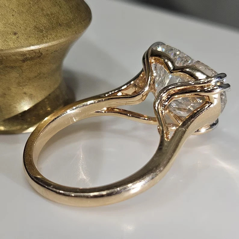 Heart Diamond Wedding Lab Grown Ring 5 Carat IGI E F VVS CVD 14k Yellow Gold