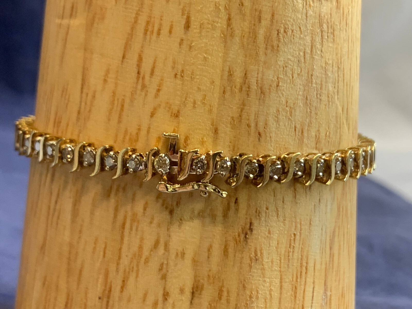 10K Yellow Gold Diamond Bracelet 7.71g Fine Jewelry 7″ Round Prong Box Clasp