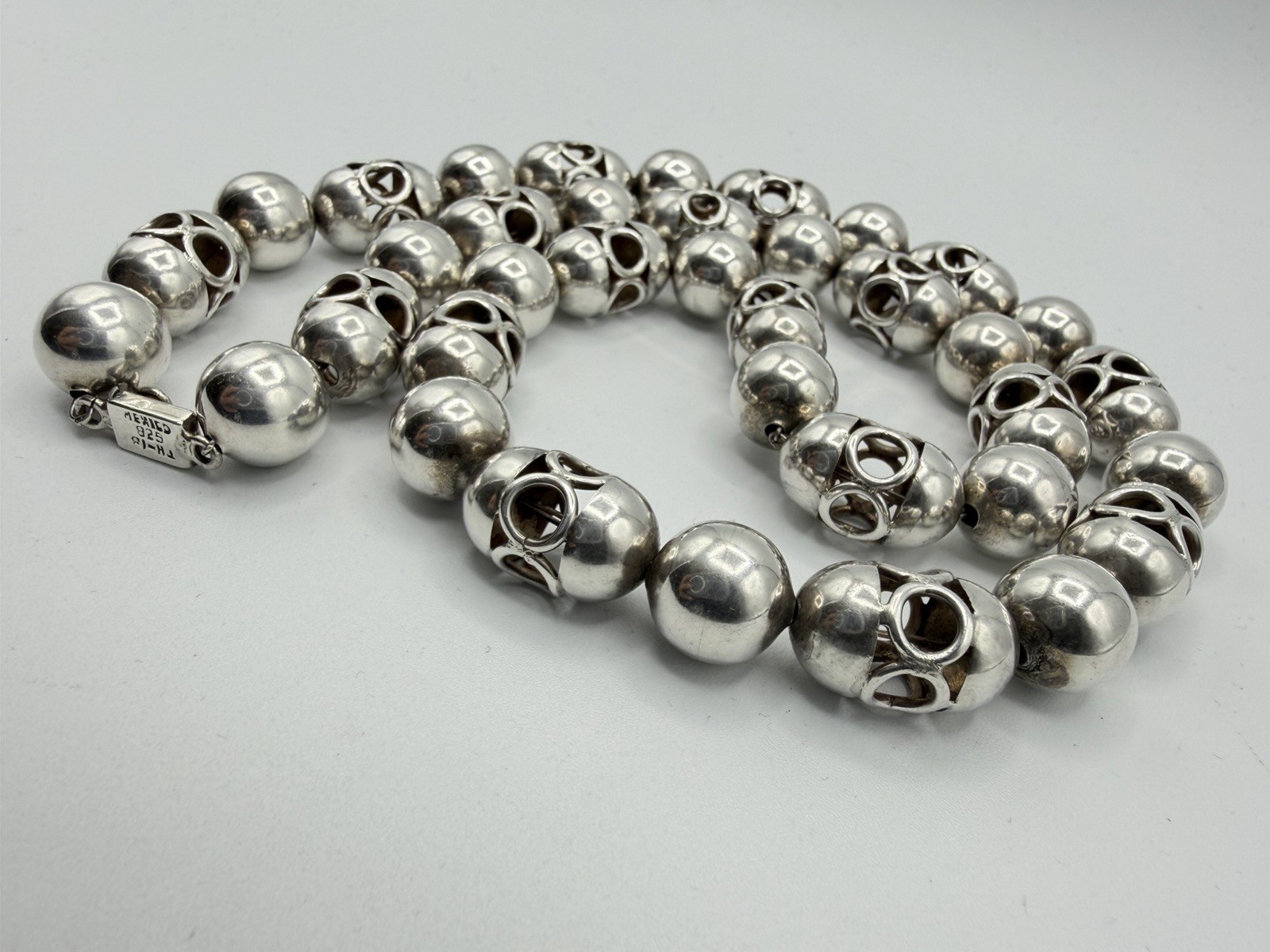 114g VTG Taxco Mexico 925 Sterling Silver Lantern Ball Bead Heavy Necklace 27”