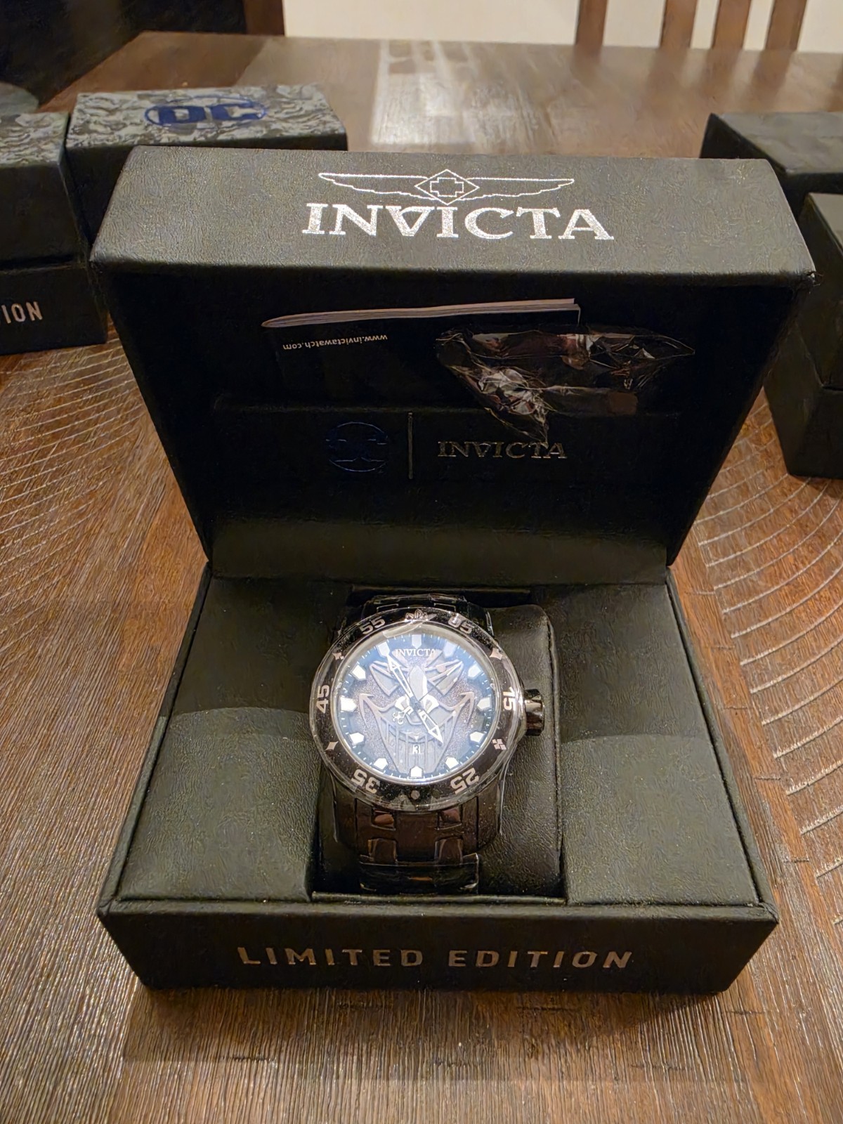 Invicta DC Comics Limited Edition Diver 52mm Quartz Date 100m +Box Papers
