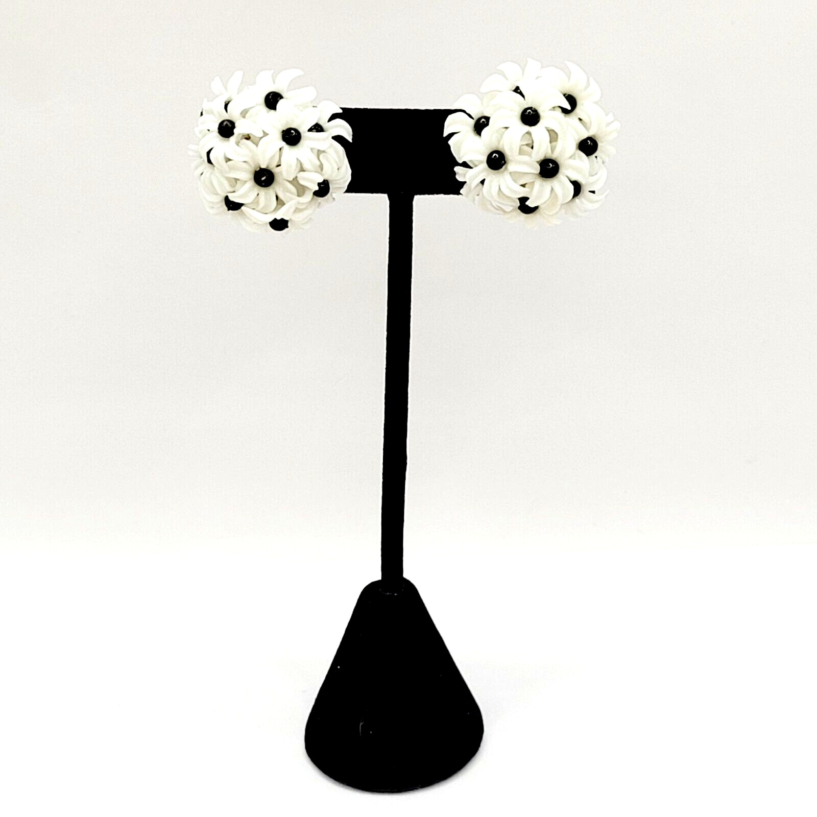 White Black Petaled Daisy Flower Plastic Metal Clip On Earrings 1960s Hong Kong