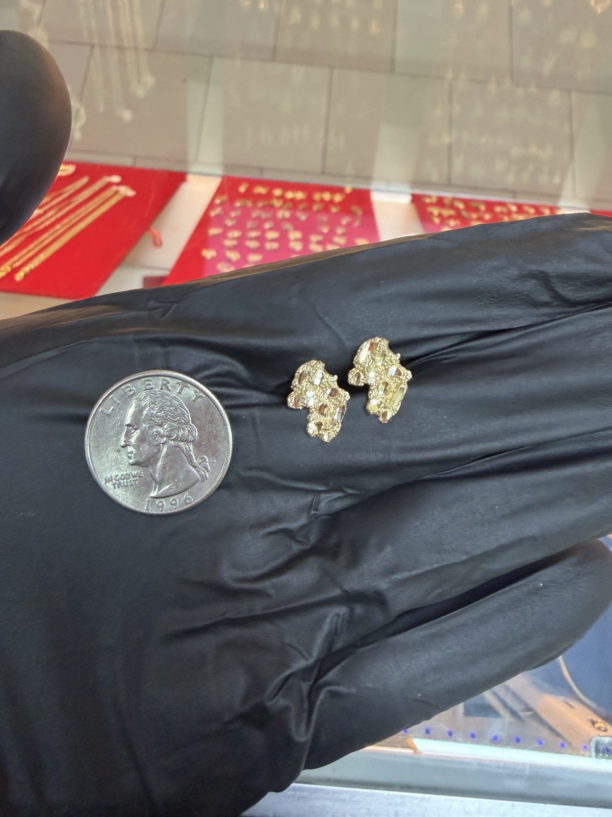 Solid 10K Gold Africa Map Nugget Stud Earrings 1.24g Diamond Cut Fine