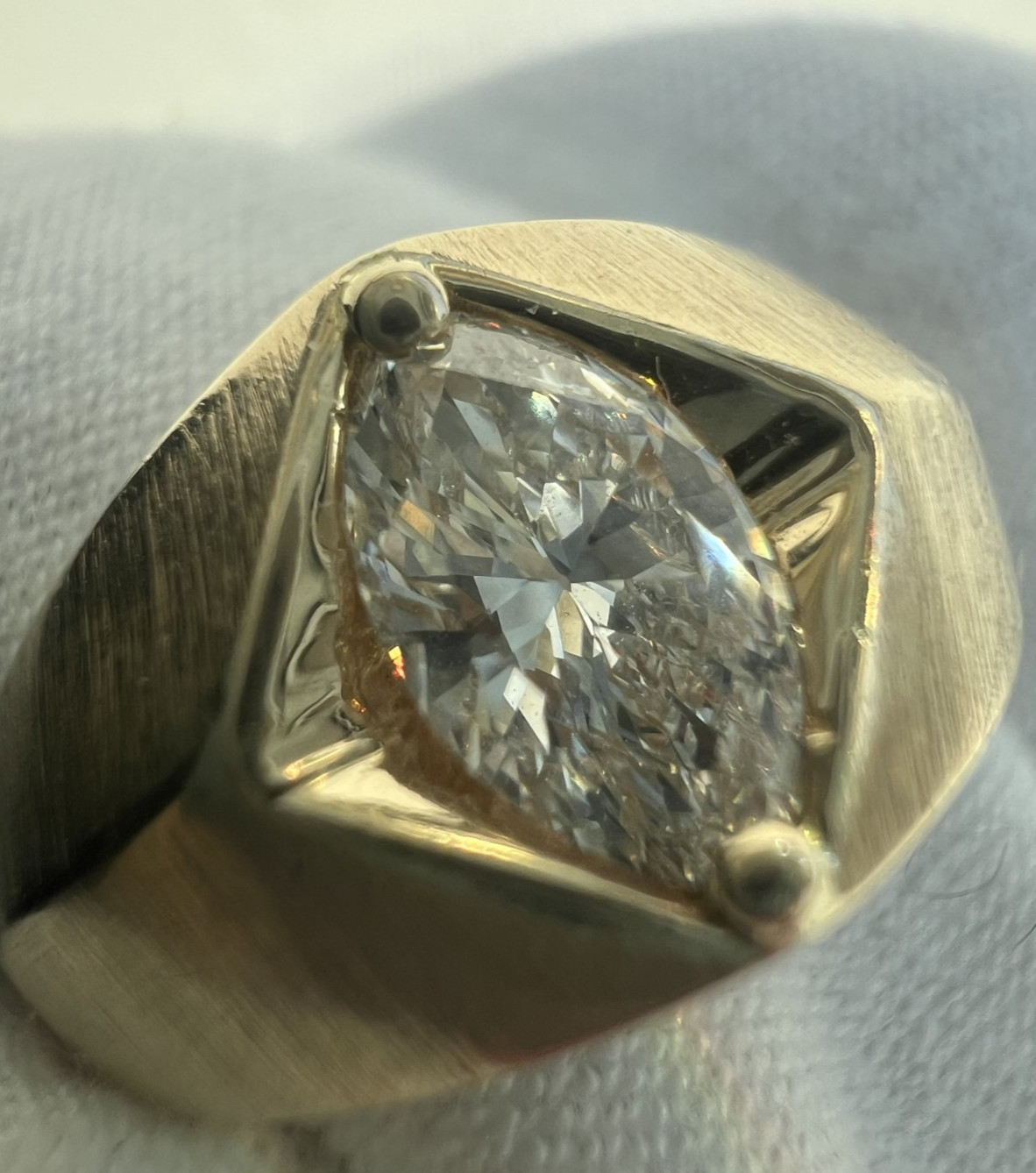 GIA certified 0.69 ct Marquise Natural Diamond 10k Gold Vintage Ring