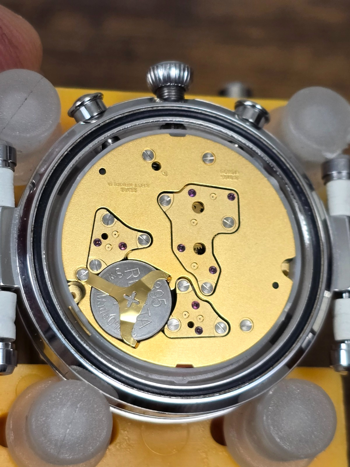 GUESS COLLECTION GC35000 SWISS MADE 13 Jewels Quartz Chronograph Watch – WORKS!