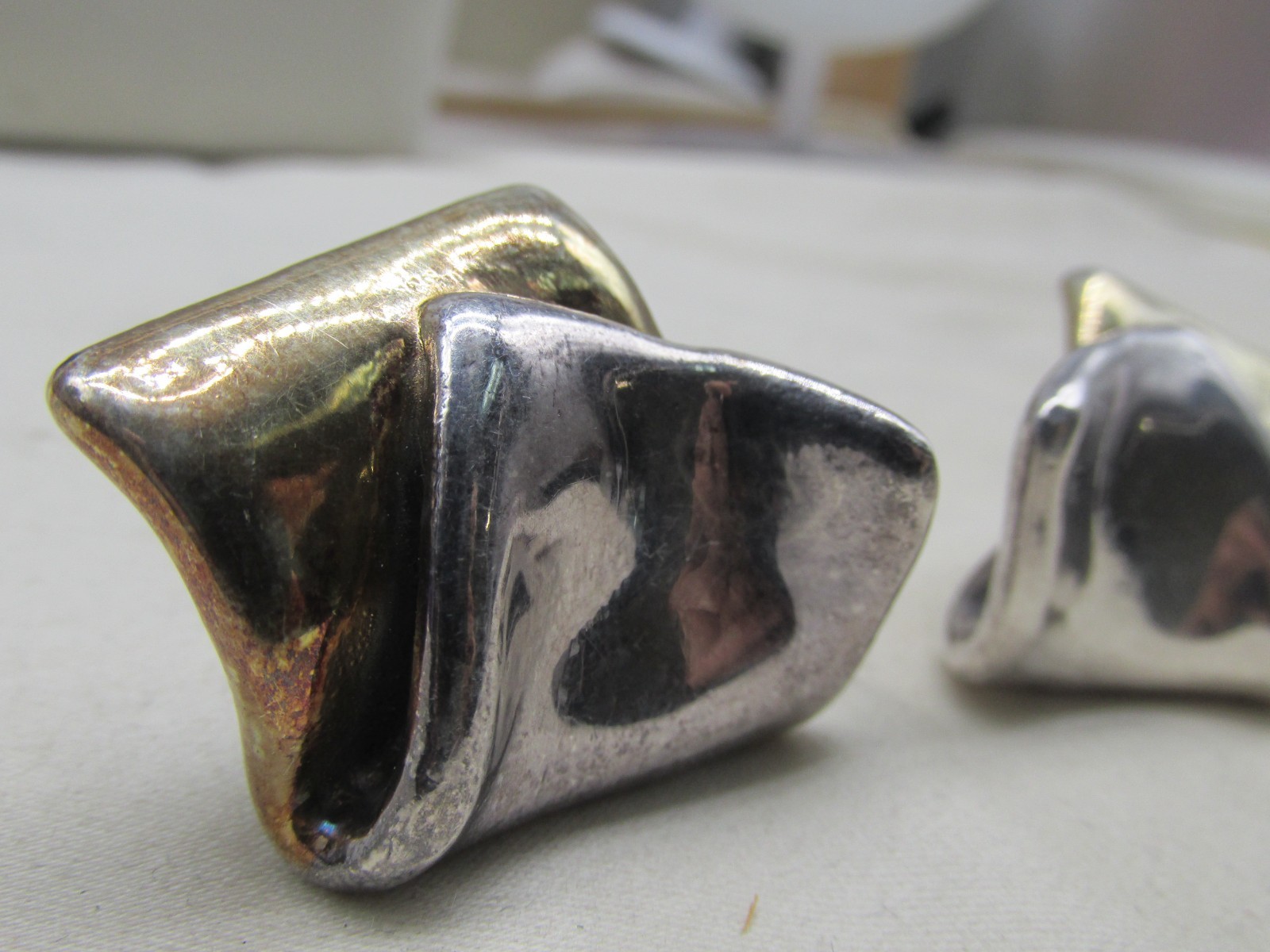 D. Varsano Israel Two Toned Sterling Silver Pierced Earrings 1.5 x 1.25″ #601