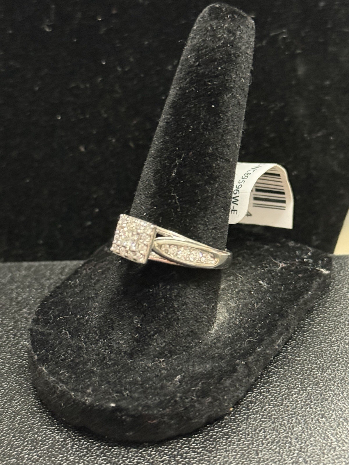 Keepsake Melody 10K White Gold 1/2 Carat Diamond Ring Size 7