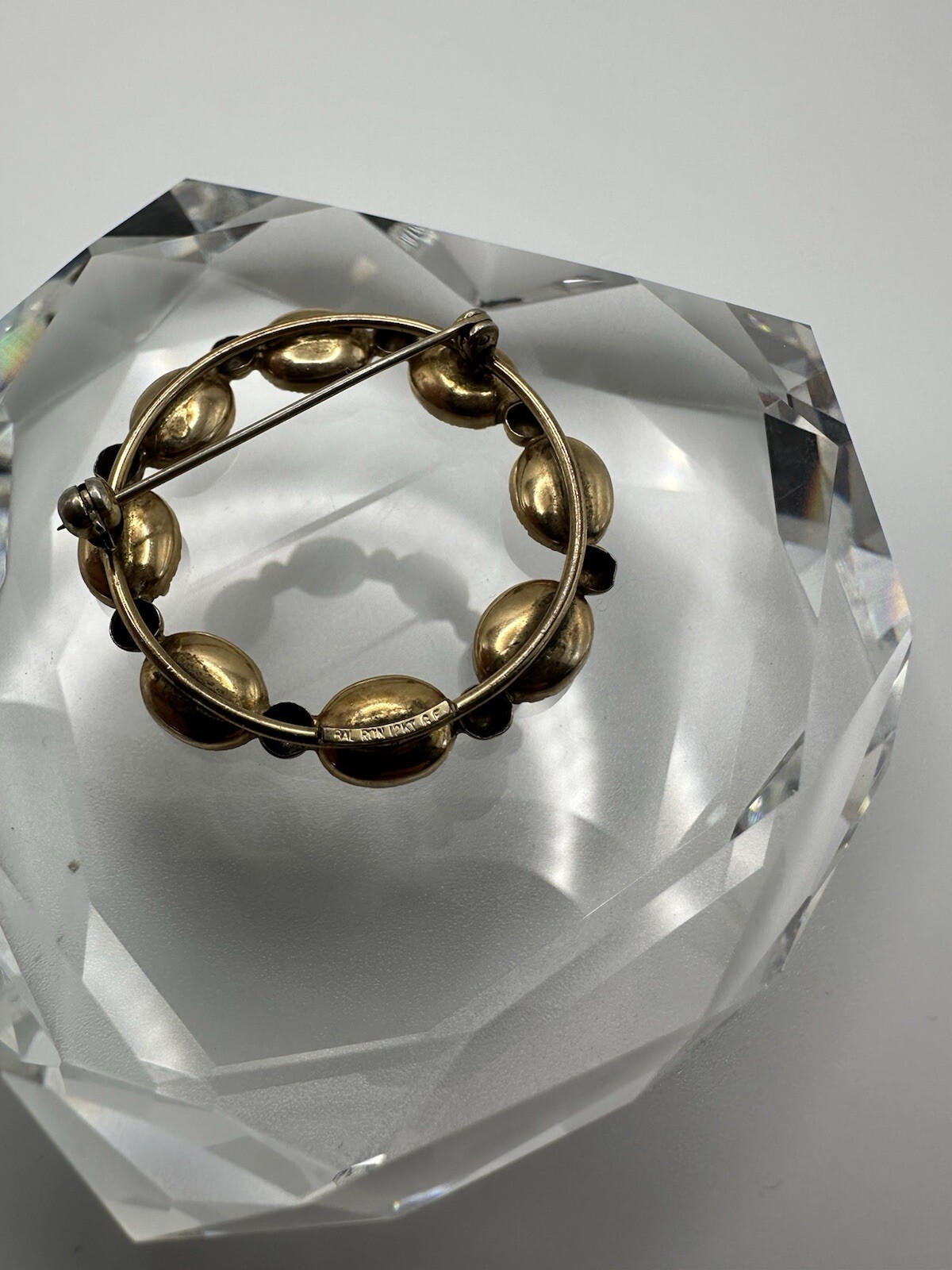 Vintage Bal Ron 12k GG Circle Onyx Brooch 3.6cm JB10