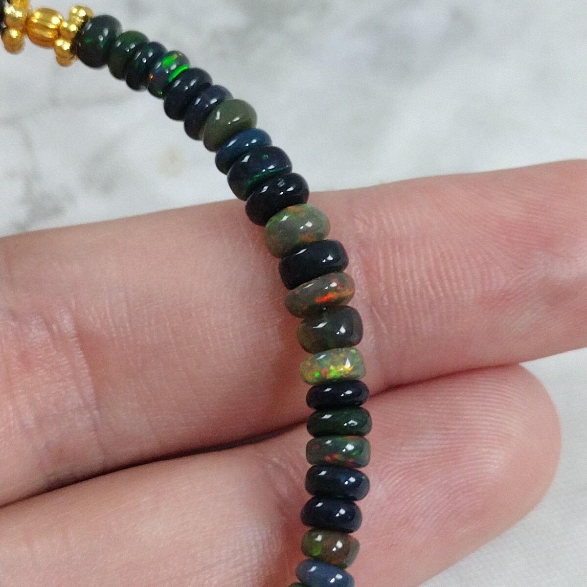 Modern Yellow Gold Plated Smoked Welo Opal Bead Bracelet Adjustable 7-9″