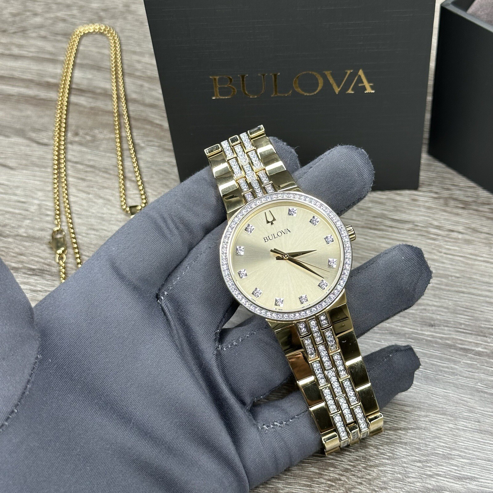 NEW✅GIFT SET✅ Bulova Crystal Gold Tone Diamond Dial Men’s Watch 40MM 98K113