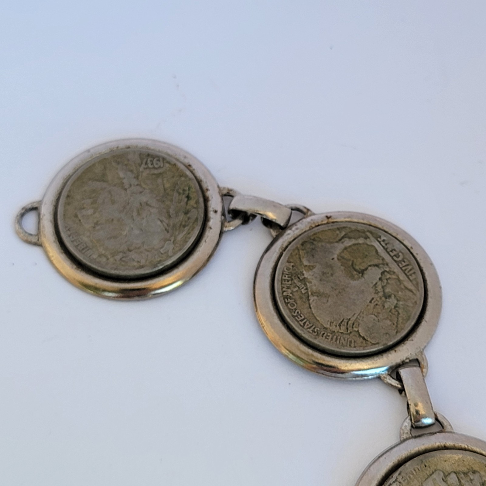 Vintage Buffalo Native American Indian Nickles NECKLACE Part 14″ Chain ***READ**
