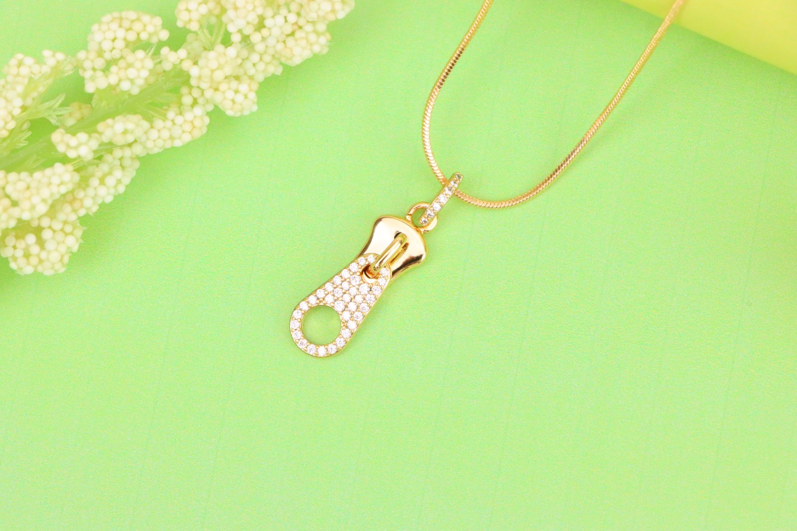 with Sparkling Stones, XPPT1477 Stylish Rose Gold Zipper Shape Pendant