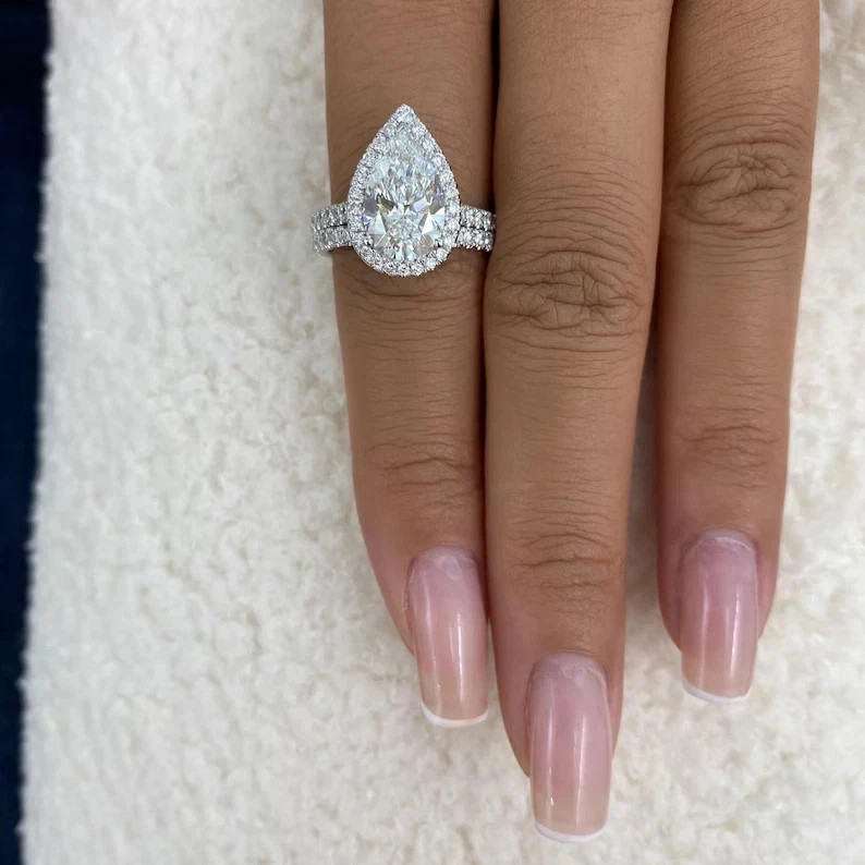 Pear Cut Women 14k White Gold 4.2 Carat Diamond Ring Set Lab Grown IGI VVS E F