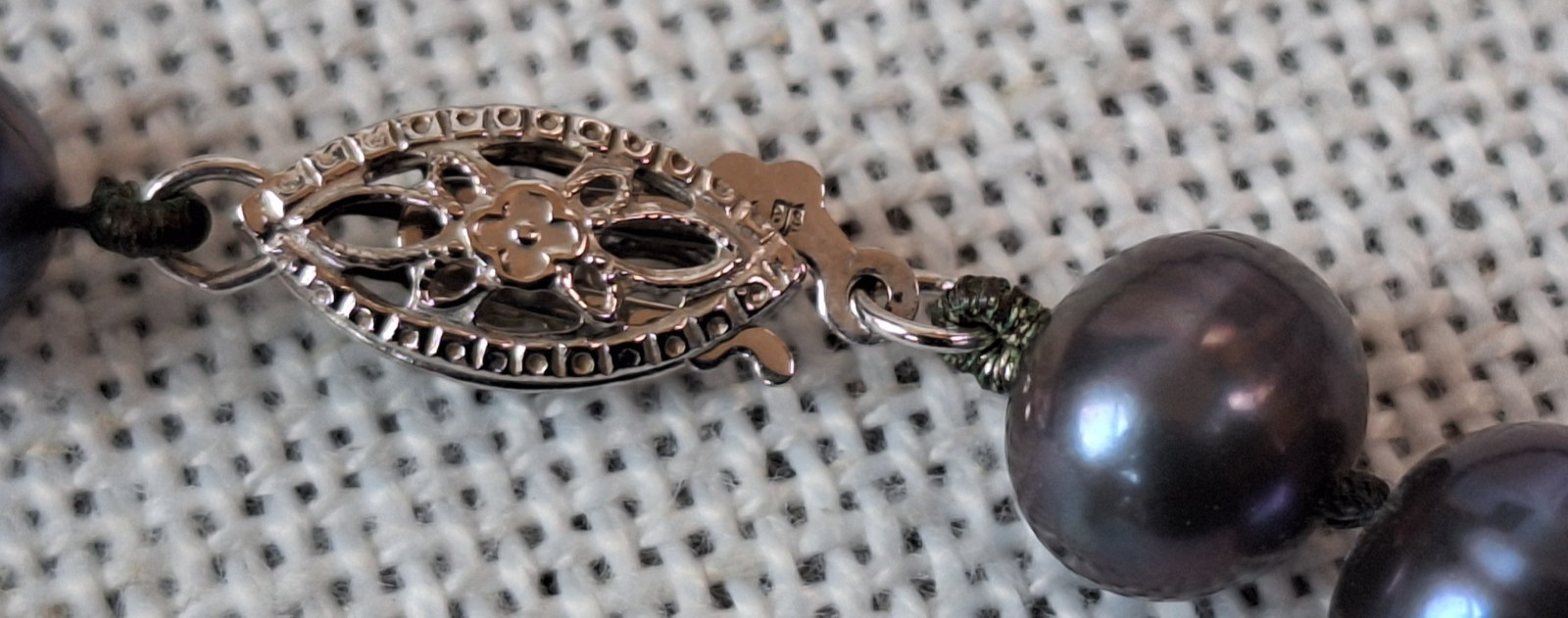 Peacock Pearl Necklace 14k White Gold Clasp Approx 5mm 18” Brand pJs