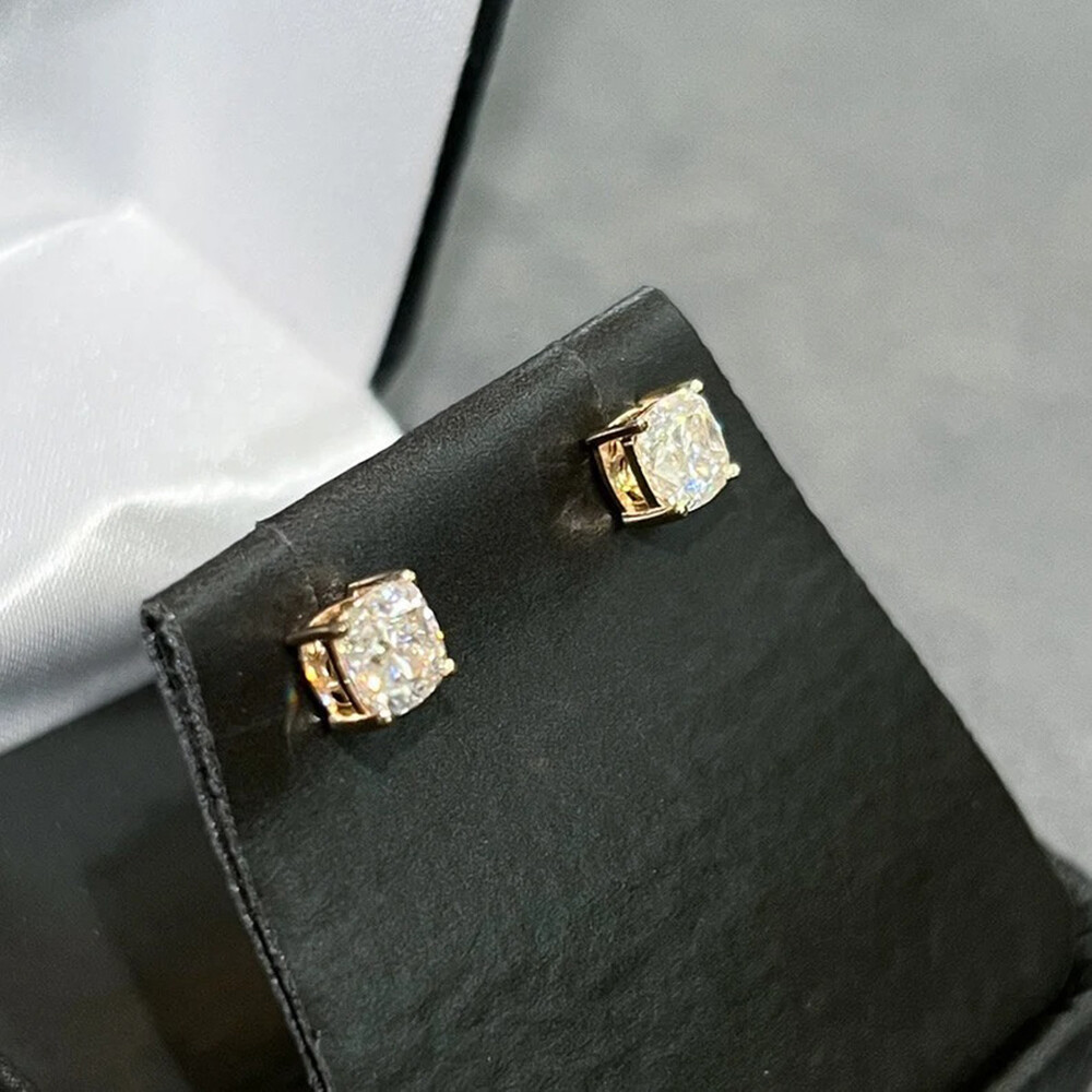 Certified 0.70-10.00ctw D/FL Cushion Cut Moissanite S925 Solitaire Stud Earrings