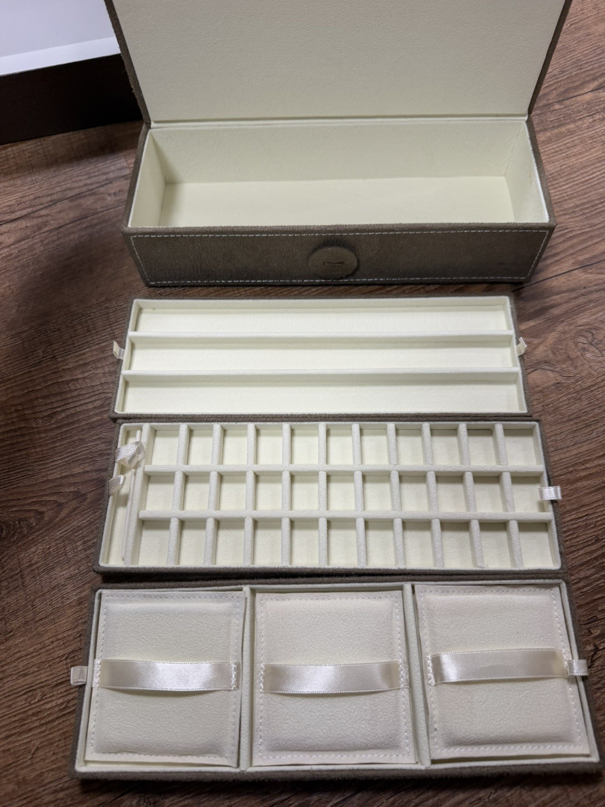 Authentic PANDORA Faux Tan Suede 3-Tier Stackable Travel Jewelry Box Organizer