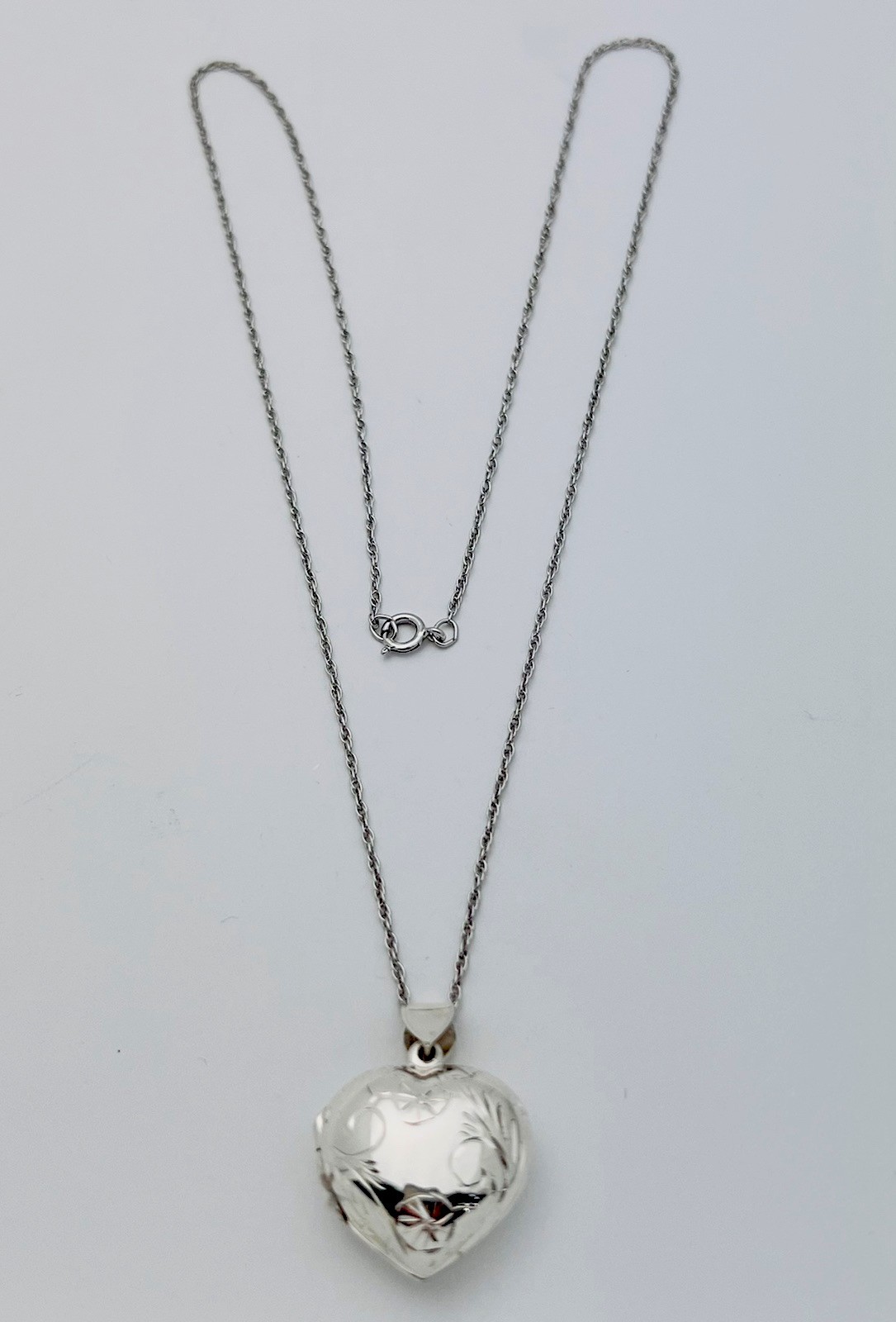 925 Sterling Silver 6.7 Gram Etched Puffed Heart Locket Necklace 20”