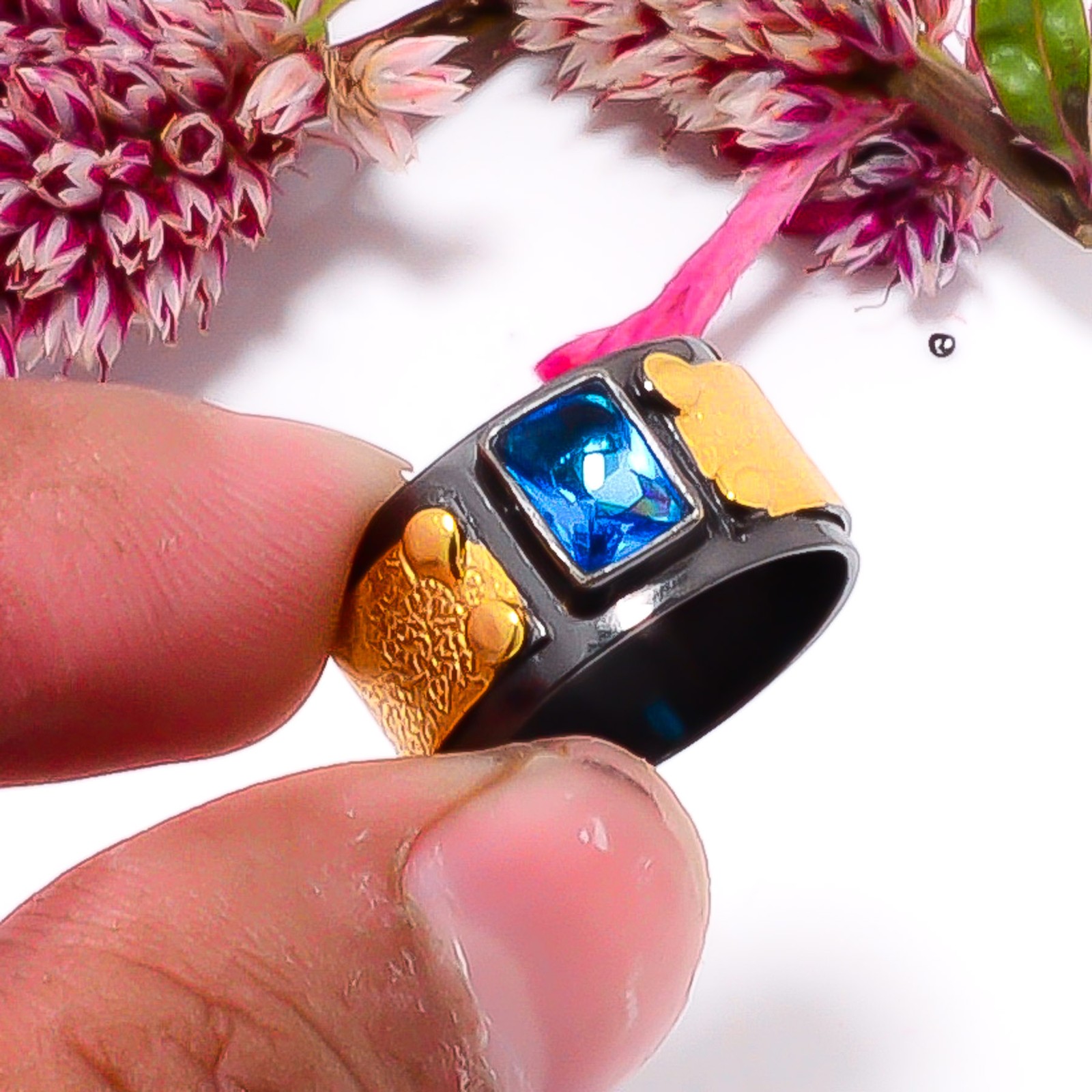 London Blue Topaz Black And Gold Plated 925 Sterling Silver Ring s.6.5 Sku37