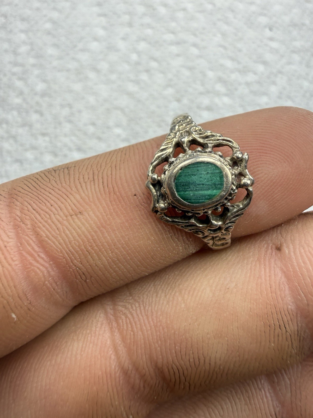 VTG Ring By STERLING with Malachite Inlay Size 7.5 – 3.2 Grams
