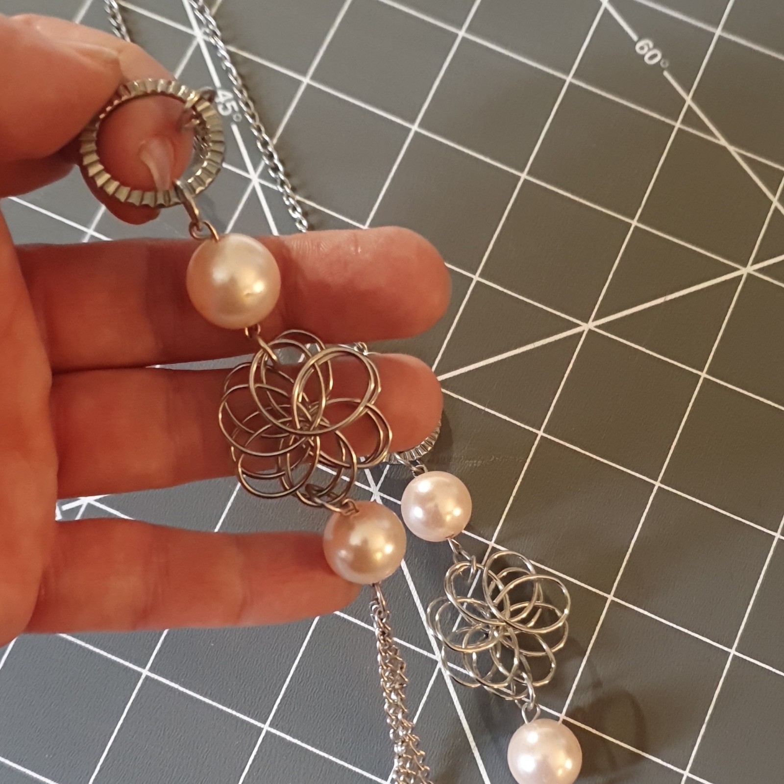Silver Tone Layered Cable Chain Necklace Faux Pearl Beads Flower Pendant Lobster