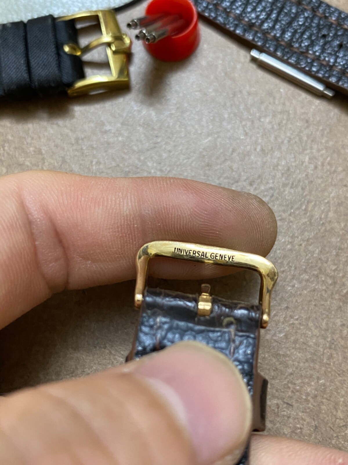 vintage Univeral Geneve Triple date Moonphase Soild gold 14k 51308 291 buckle