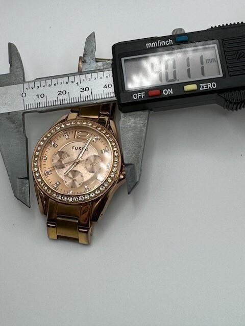 Fossil Riley ES-2811 Gold Tone Multifunction Crystal Accent Bezel Quartz Watch