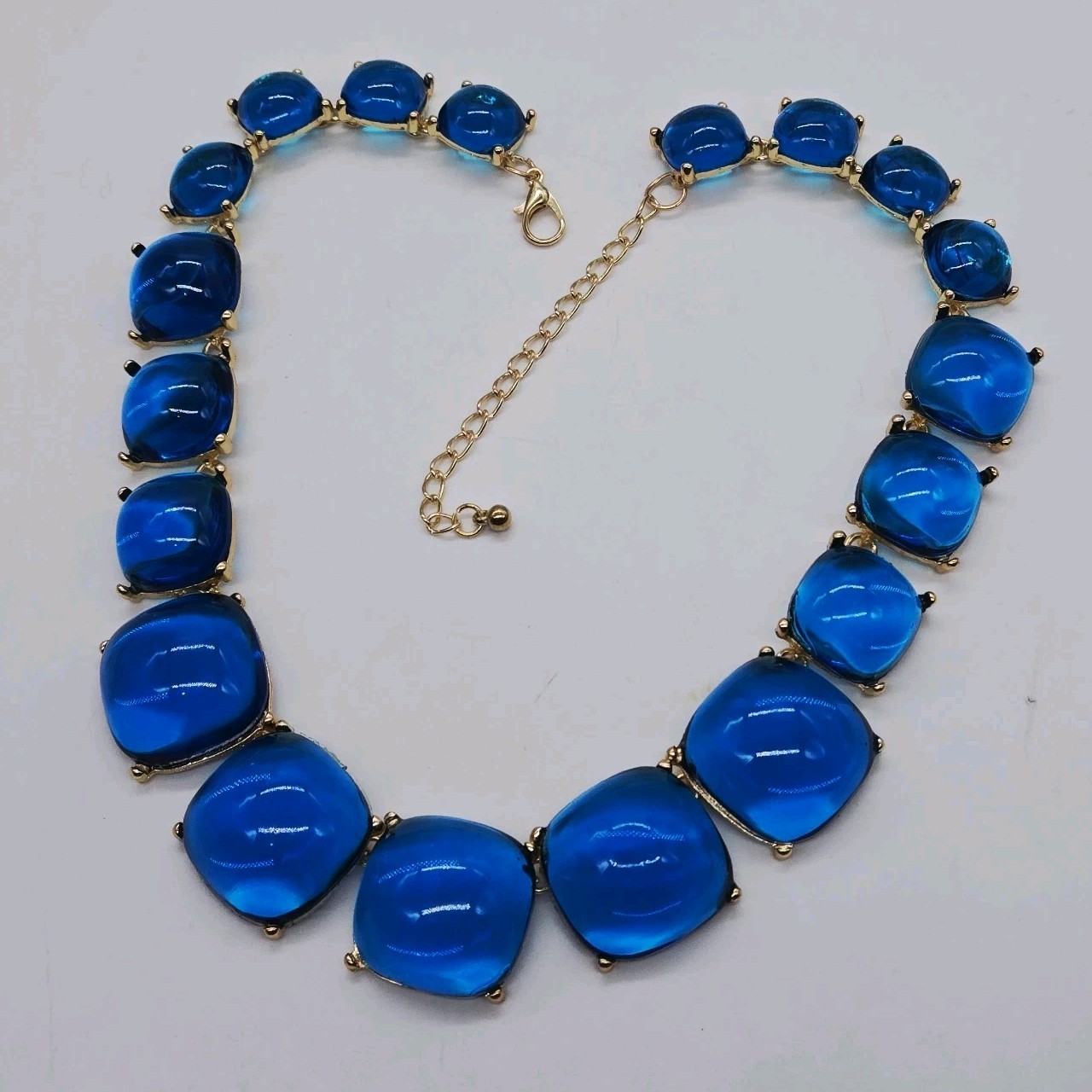 Gripoix Style Necklace Blue Cabochon Gold Tone Graduated Jelly Belly 18.5 in