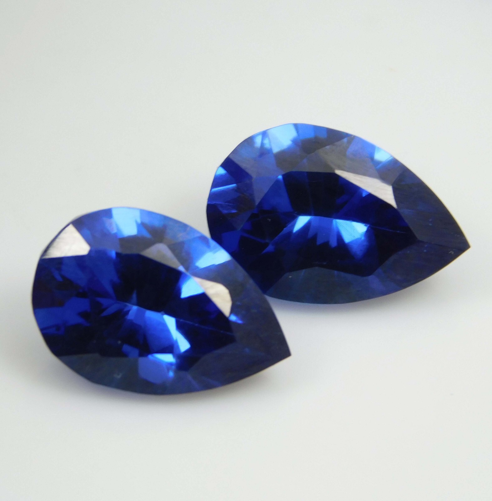 Natural Blue Sapphire 20.00 Ct Pair Certified Pear Cut Loose Gemstone