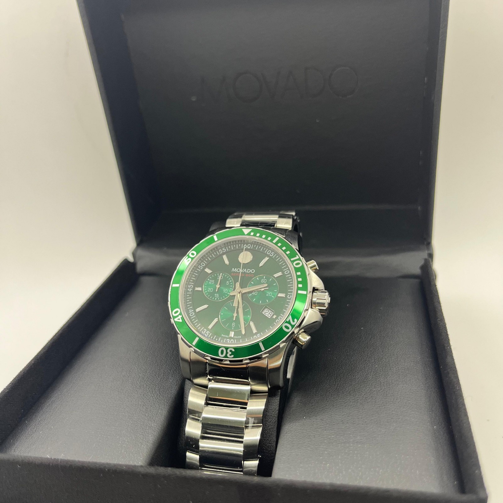 Movado Series 800 Green Chronograph Dial Steel Bracelet Men’s Watch 2600179 New