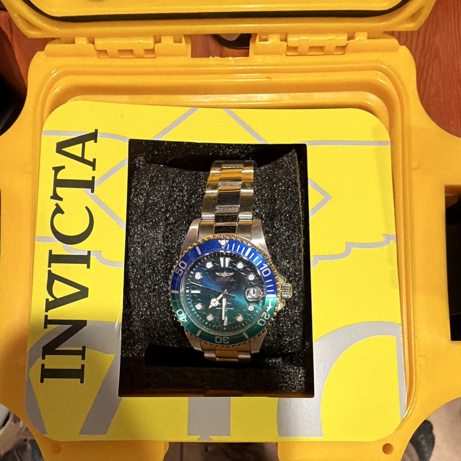 Invicta Confidential proto type pro diver 34mm case size