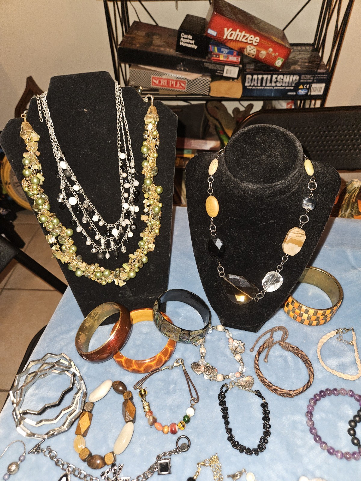 Vintage Jewelry lot Signed-Unsigned 1/2 Lbs 8-15 Very Nice Pieces.